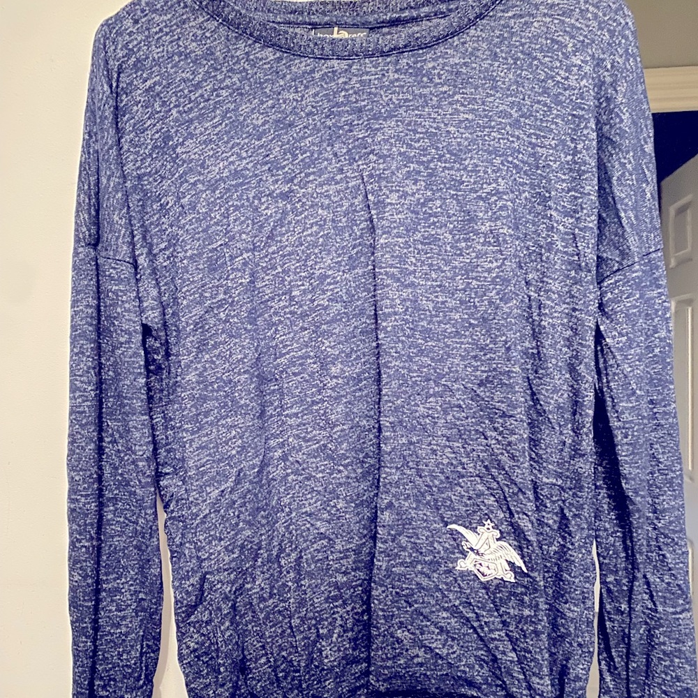 Anheuser Busch branded lightweight women’s XL sweater EUC in deep blue